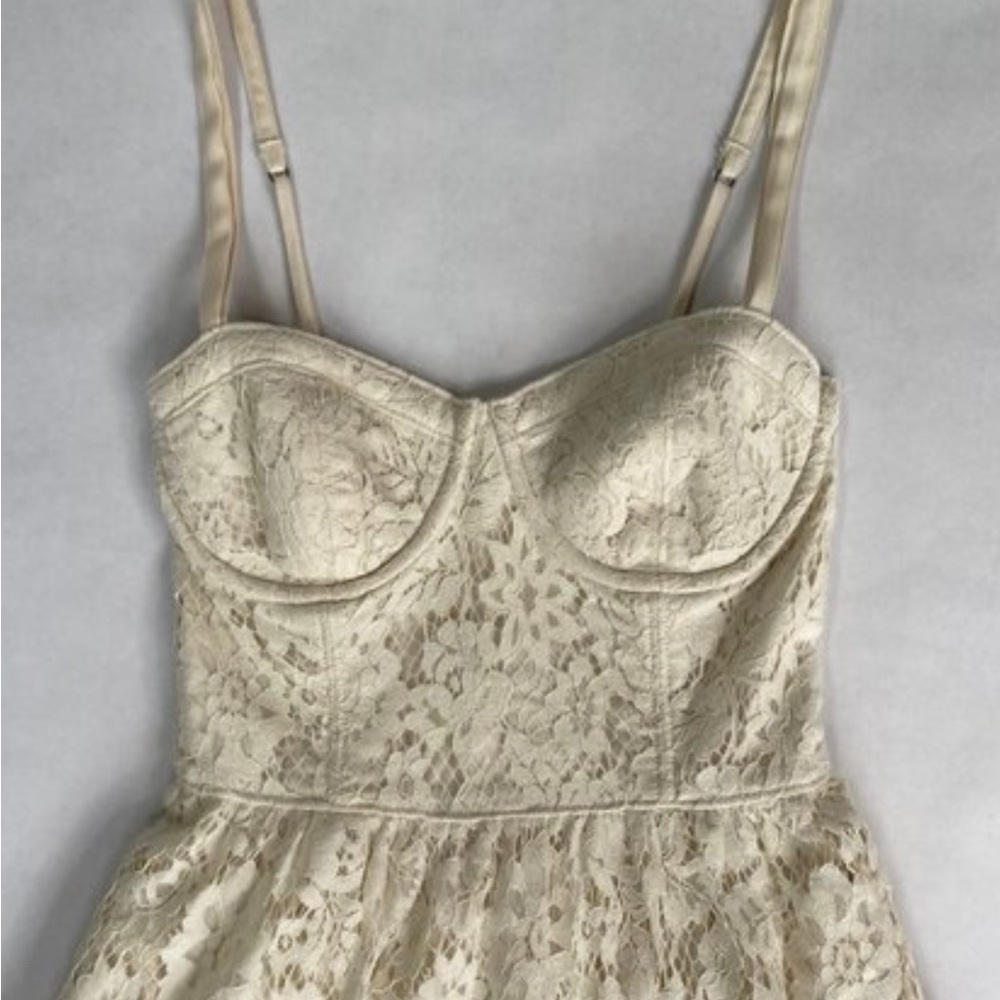 Lace Corset Dress - Picture 3 of 6